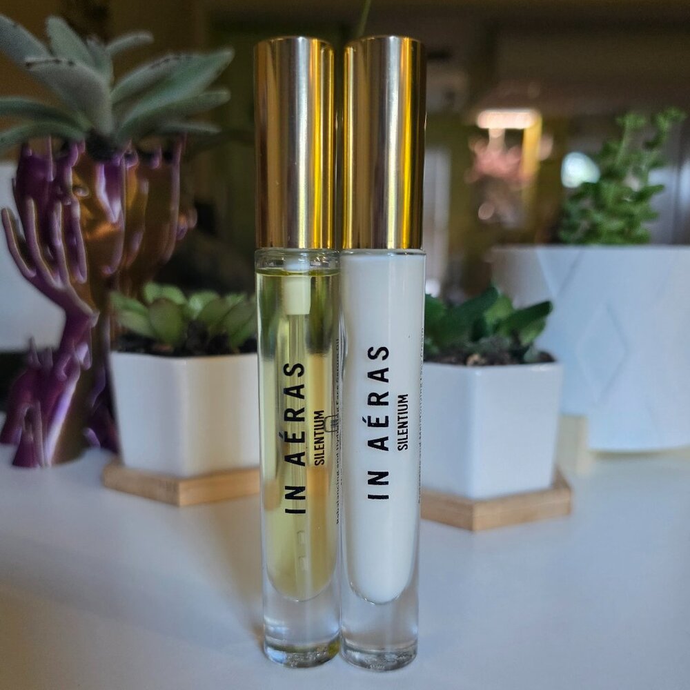 In Aeras Silentium Fundamental Face + Neck Serum & Intensive Hydrating Cream Set